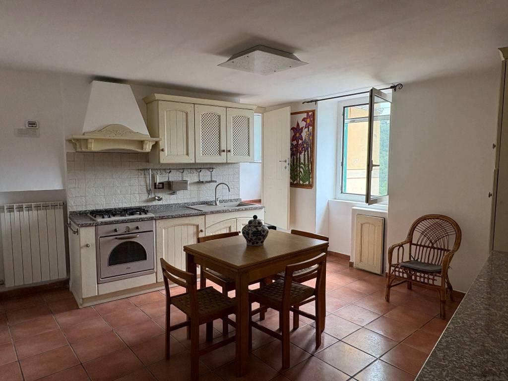 Casa indipendente a Campomorone in Via Primo Cavallieri - Foto 2