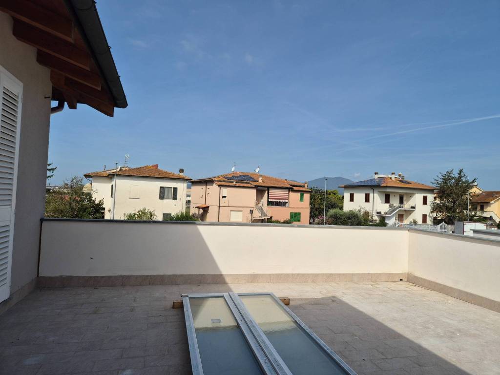 Attico / mansarda a Pontedera - Foto 2