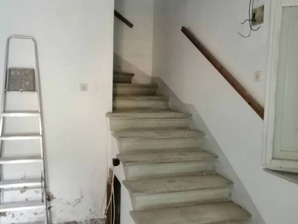 Rustico / casale a Collesalvetti in Via Le Case - Foto 2