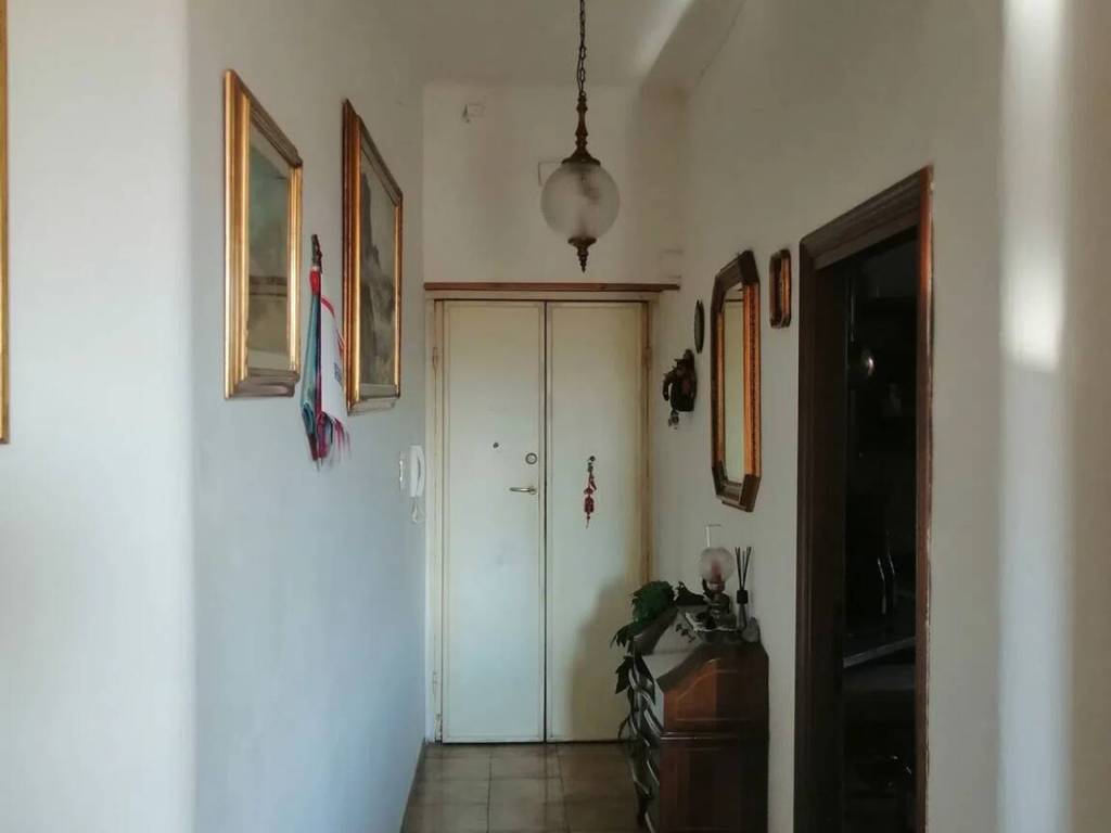 Appartamento a Livorno in Via Bonaini - Foto 2