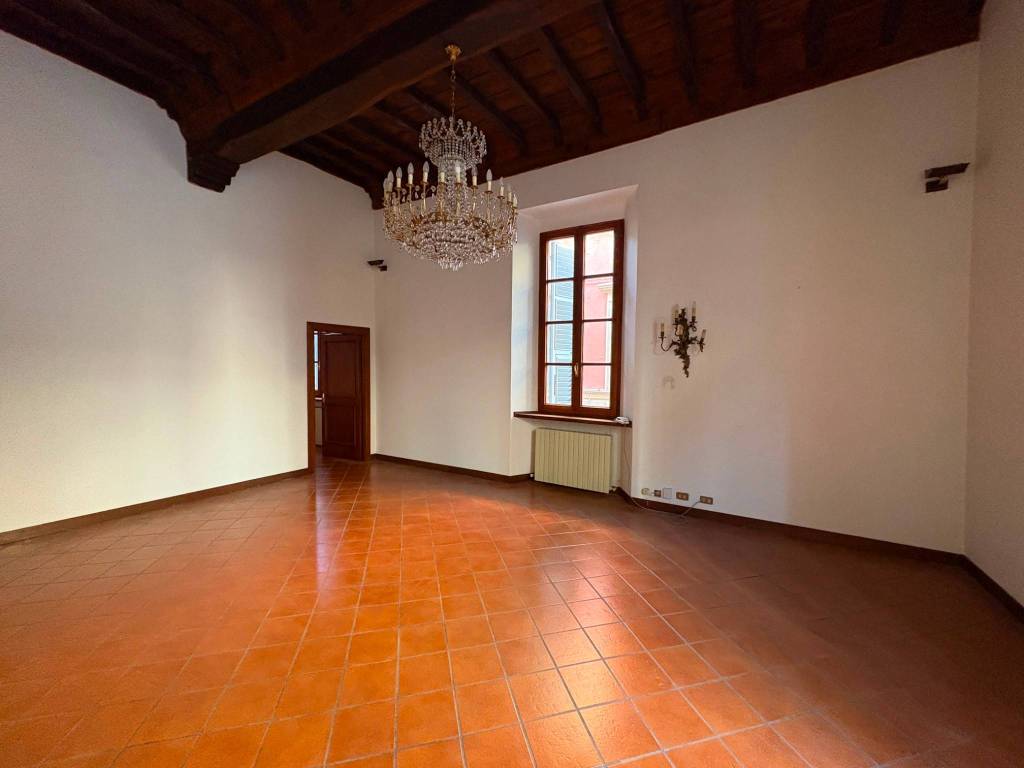 Appartamento a Piacenza in Via Melchiorre Gioia - Foto 2