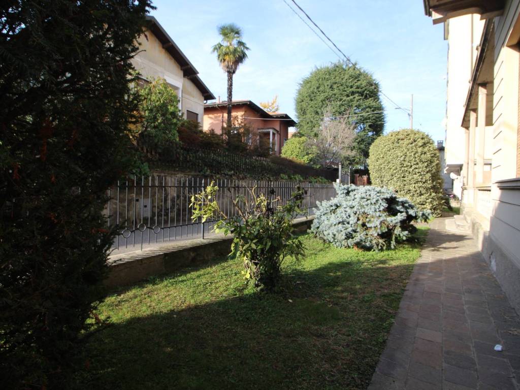 Villa a Varallo pombia in Via Stazione - Foto 5