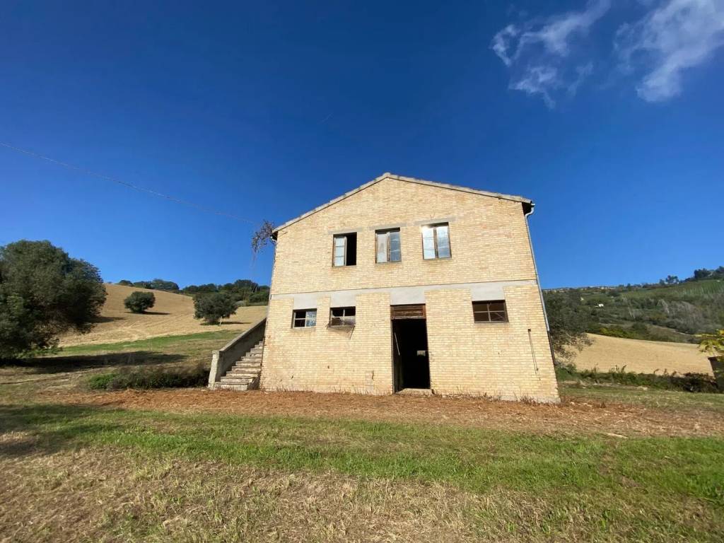 Rustico / casale a Montefiore dell'aso in Contrada Menocchia - Foto 2
