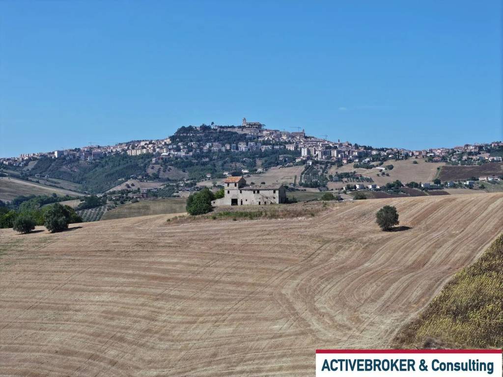 Rustico / casale a Fermo in Contrada Camera Di Fermo - Foto 2