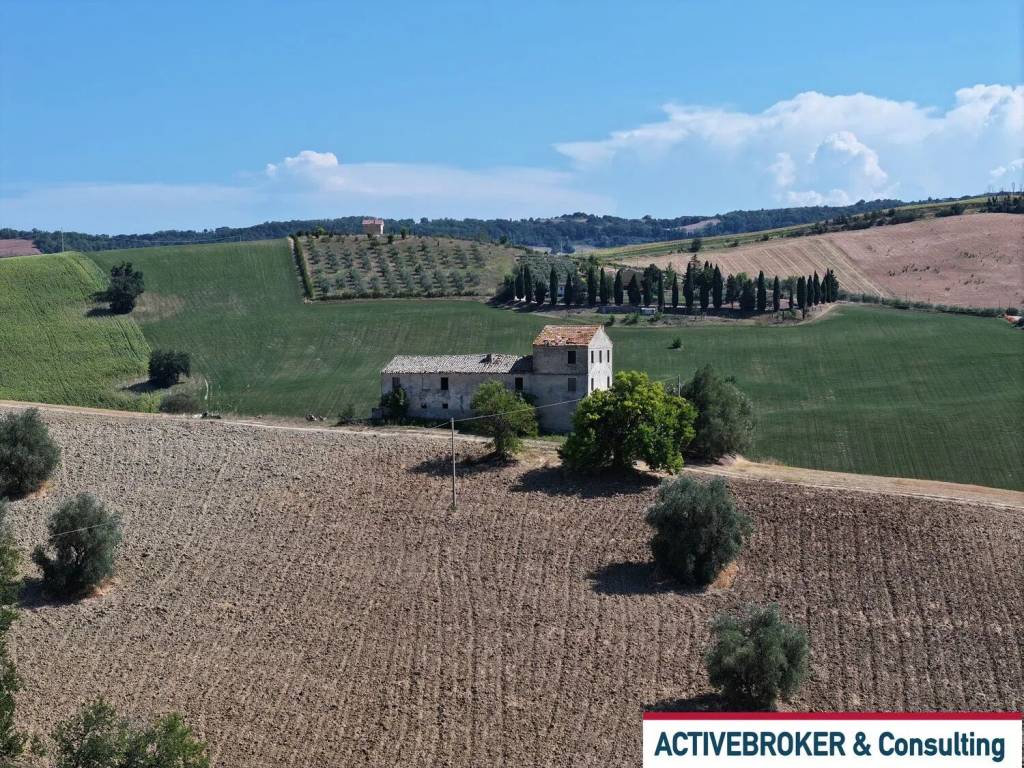 Rustico / casale a Fermo in Contrada Camera Di Fermo - Foto 3