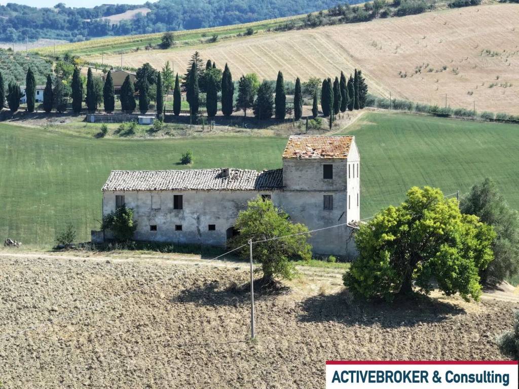 Rustico / casale a Fermo in Contrada Camera Di Fermo - Foto 5