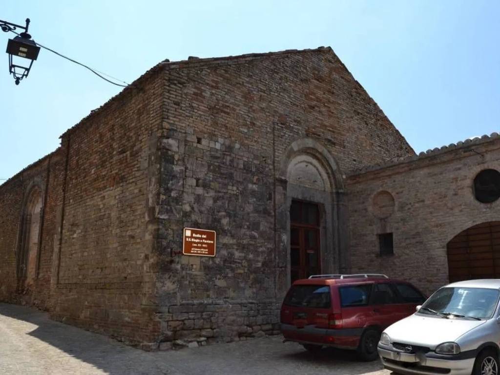 Rustico / casale a Monterubbiano in Urb. Monterubbiano Monterubbiano - Foto 2