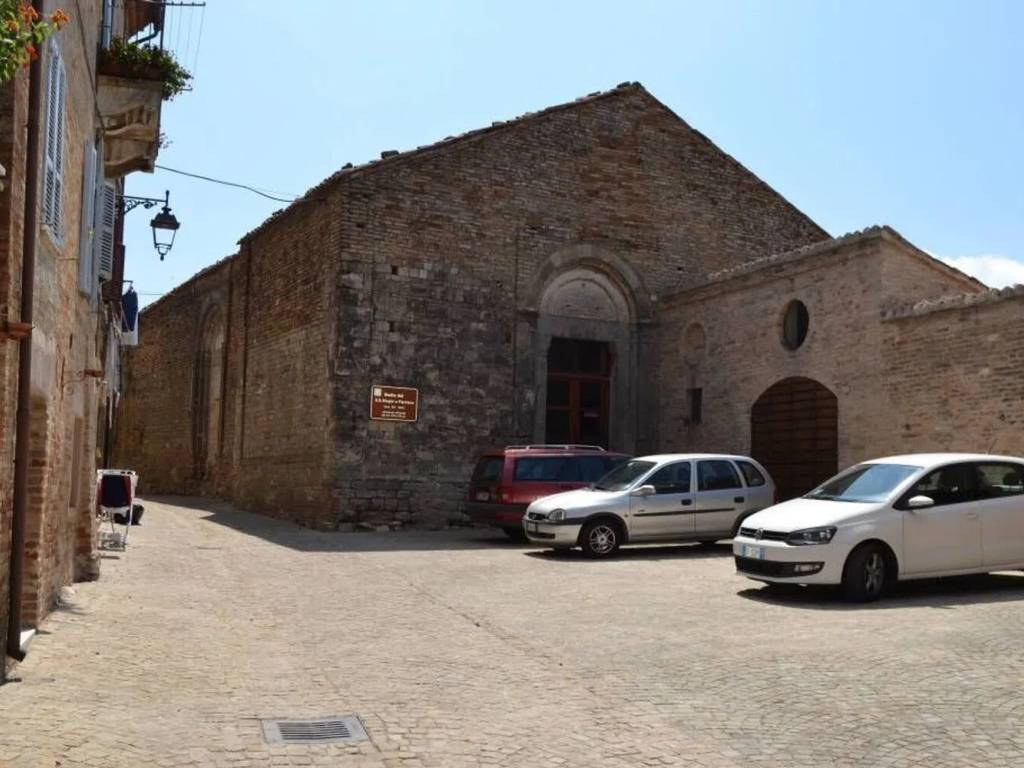 Rustico / casale a Monterubbiano in Urb. Monterubbiano Monterubbiano - Foto 3