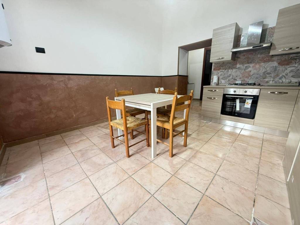 Appartamento a Caserta in Via Montagna, 15 - Foto 2