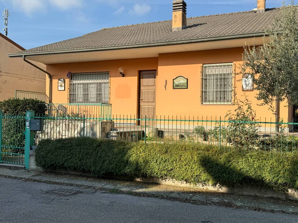 Villa a Voghera in Via Angelo Bascapè, 3 - Foto 2