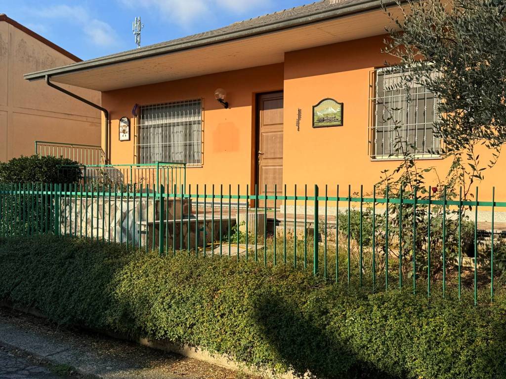Villa a Voghera in Via Angelo Bascapè, 3 - Foto 3