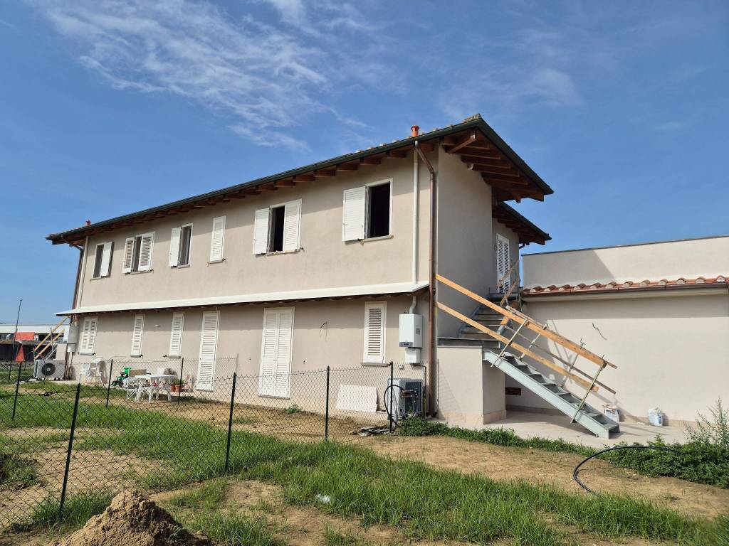 Appartamento a Pontedera - Foto 2