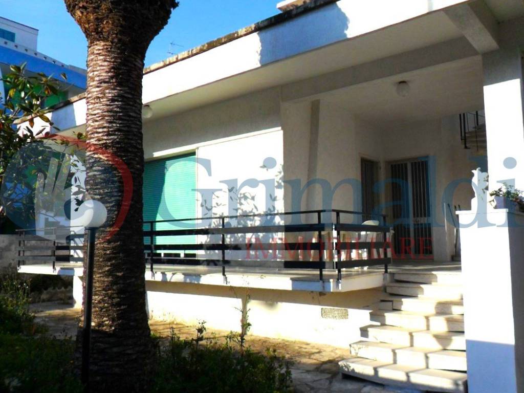 Villa a Gallipoli in Via delle Robinie, snc - Foto 2