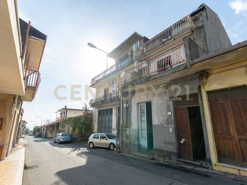Appartamento a Zafferana etnea in Via Guglielmo Marconi, 26 - Foto 3