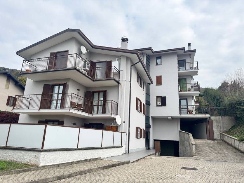 Appartamento a Gavirate in Via Giuseppe Mazzini - Foto 4