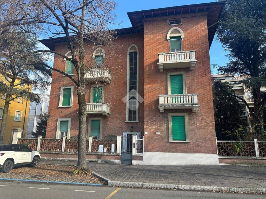 Appartamento a Parma in Viale Rustici, 18 - Foto 2