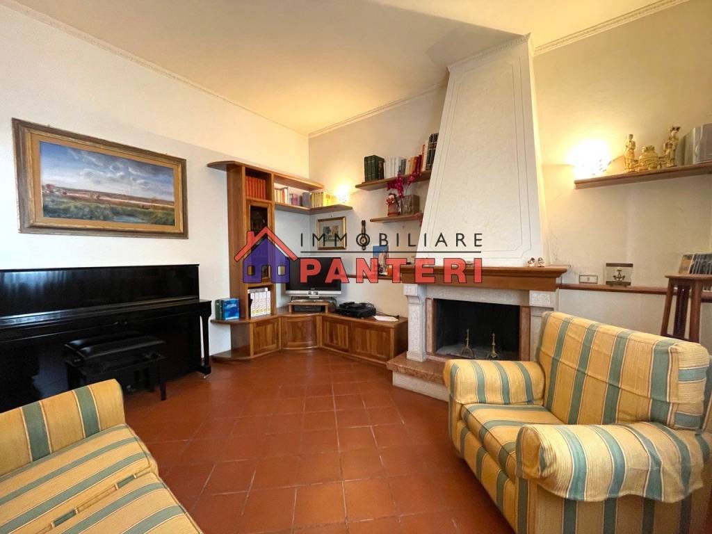Villa a Pescia in Via 27 Aprile 1859 - Foto 2