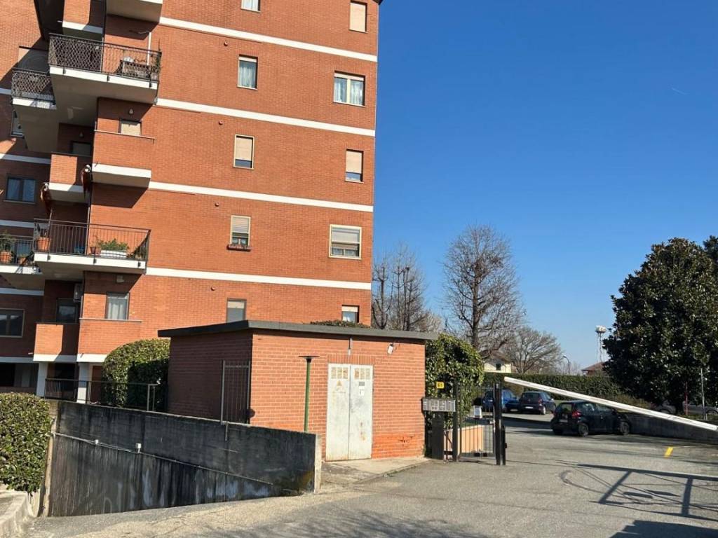 Box / garage a Volpiano in Via Genova, 51 - Foto 4