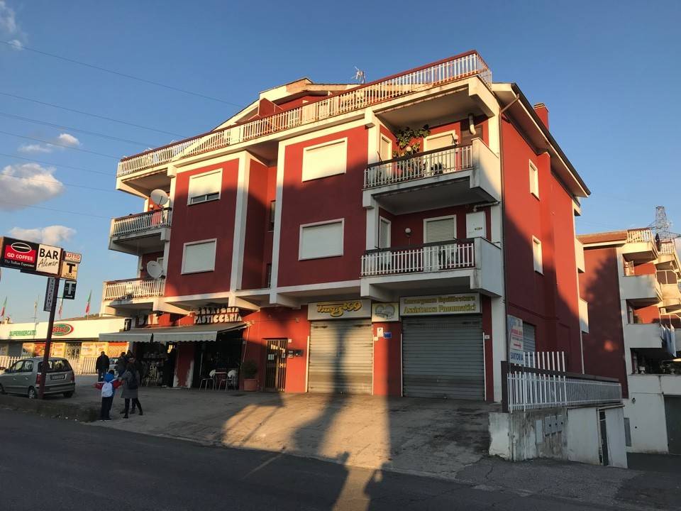 Appartamento a Lanuvio in Via Nettunense, 47 - Foto 2