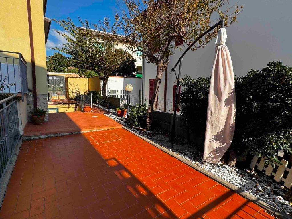Appartamento a Rosignano marittimo in Via Niccolò Cannici, 5 - Foto 2
