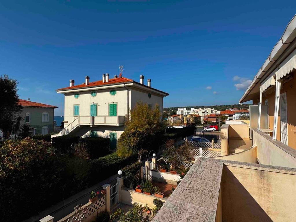 Appartamento a Rosignano marittimo in Via Agostino Straulino - Foto 2