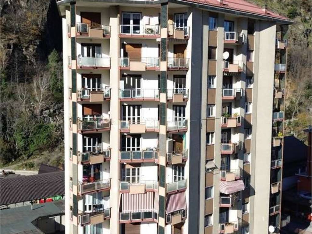 Appartamento a Villadossola in Via Bianchi Novello, 84 - Foto 2