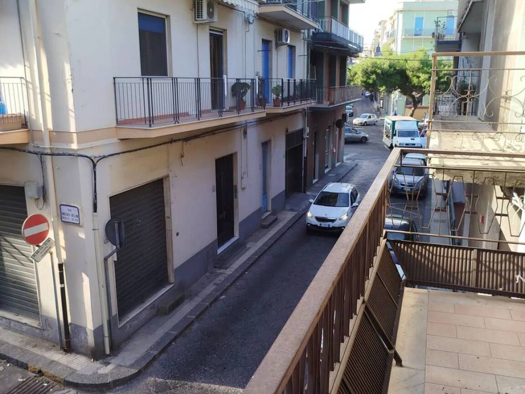 Appartamento a Aci catena in Via Alessandro Manzoni - Foto 2