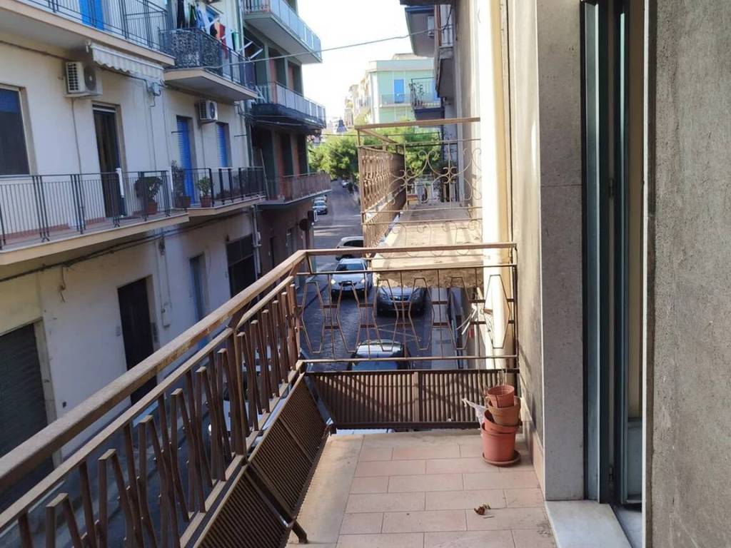 Appartamento a Aci catena in Via Alessandro Manzoni - Foto 3