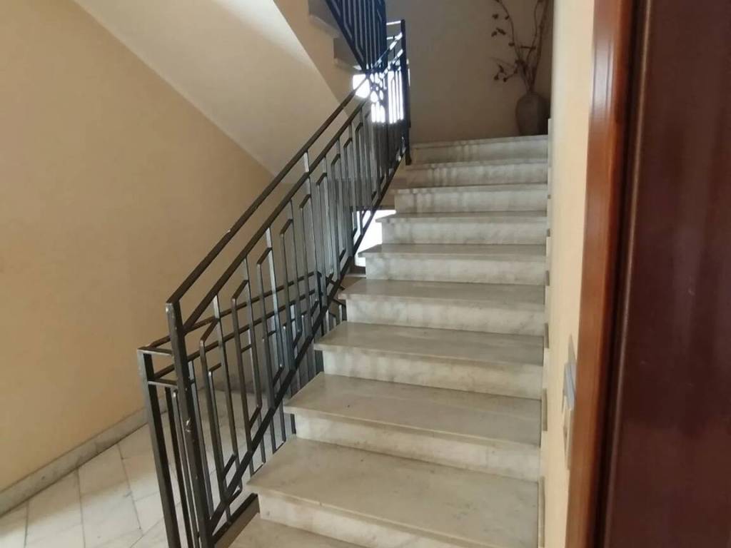 Appartamento a Acireale in Via Provinciale Per Riposto - Foto 2