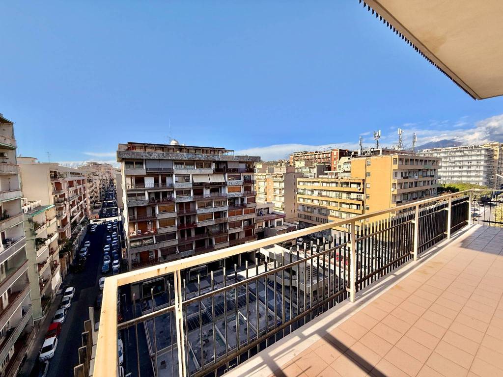 Appartamento a Catania in Viale Vittorio Veneto, 134 - Foto 4
