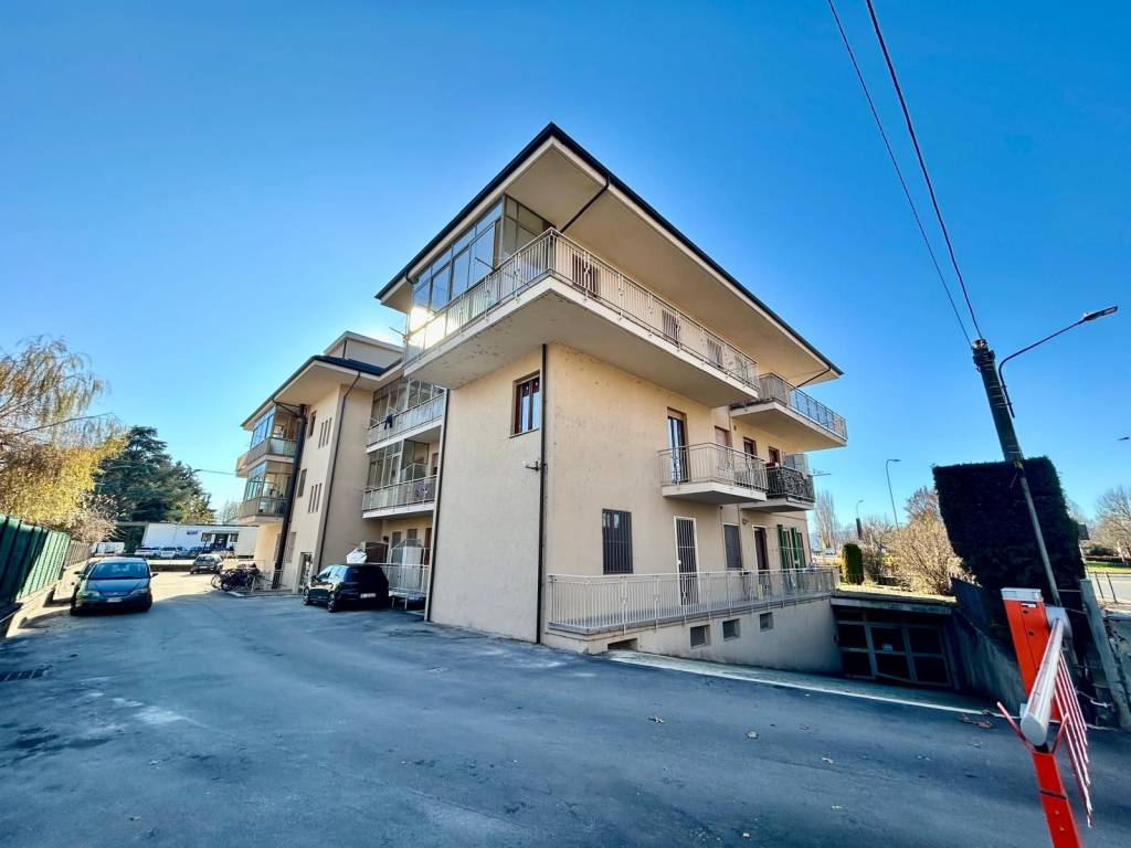 Appartamento a Savigliano in Viale Piave - Foto 4