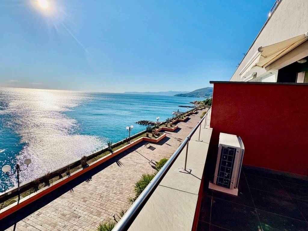 Appartamento a Arenzano in Piazza degli Ulivi, 50 - Foto 3