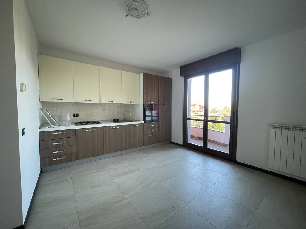 Appartamento a Romano di lombardia in VIALE LOMBARDIA - Foto 2