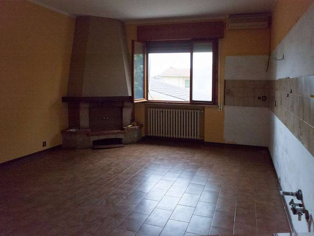 Appartamento a Cento in via bondenese, 76 - Foto 2