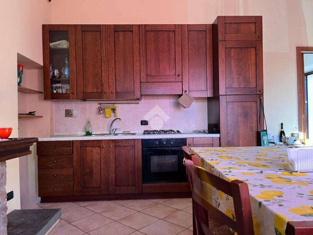 Appartamento a Amelia in VIA RIMEMBRANZE, 71 - Foto 2