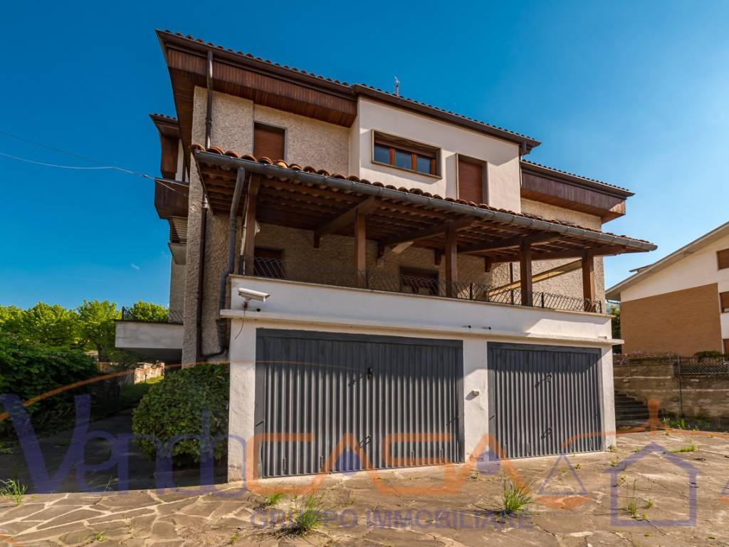 Villa a Dronero in Viale Sarrea, 52 - Foto 4