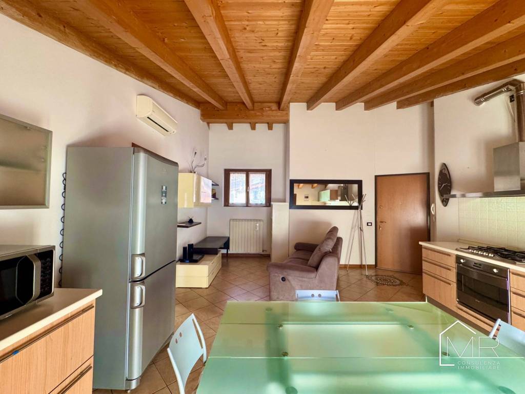 Appartamento a Rogno in Via Pieve, 3 - Foto 2
