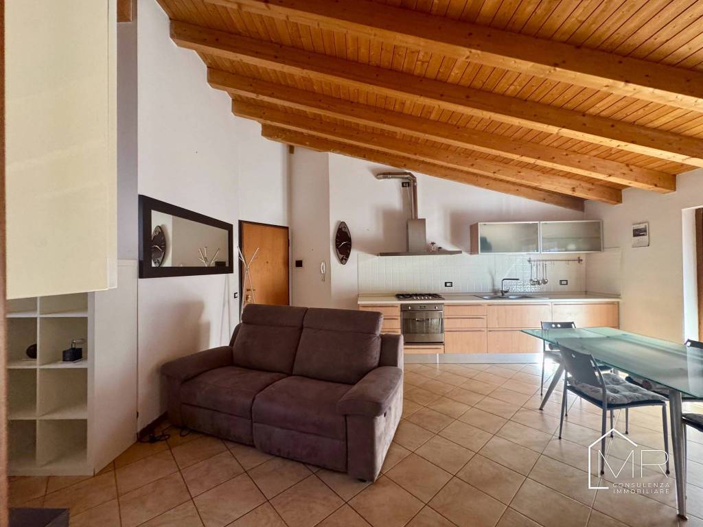 Appartamento a Rogno in Via Pieve, 3 - Foto 4