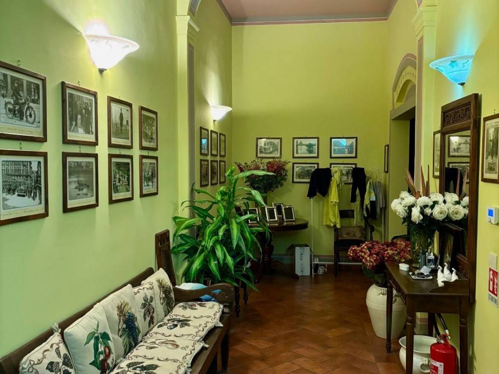 Appartamento a Campi bisenzio in Via Gora - Foto 2