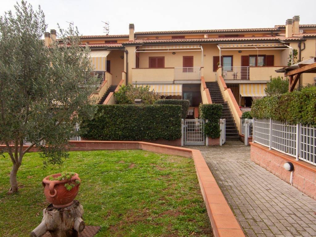 Appartamento a Follonica in Via Blasetti, 2 - Foto 2