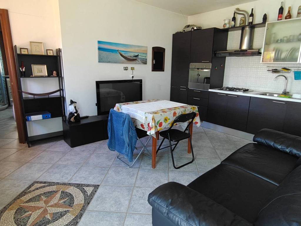 Appartamento a Cassolnovo in Via Naviglietto - Foto 5