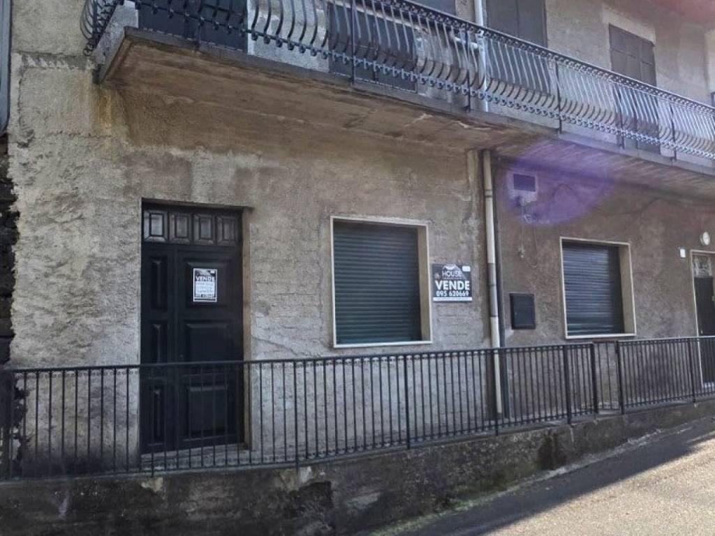 Appartamento a Ragalna in Via Paternò - Foto 2