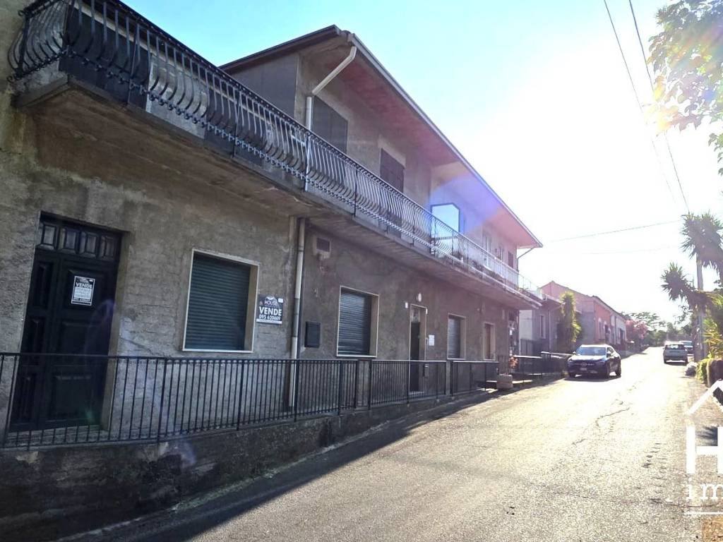 Appartamento a Ragalna in Via Paternò - Foto 3