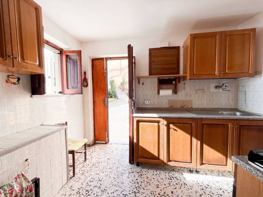 Casa indipendente a Ispani in Via Armando Diaz - Foto 5
