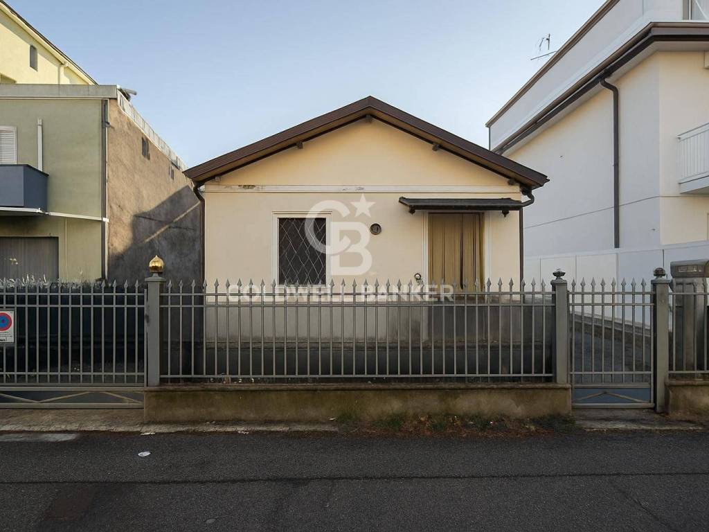 Villa a Rimini in Via Walter Ghelfi, 6 - Foto 3