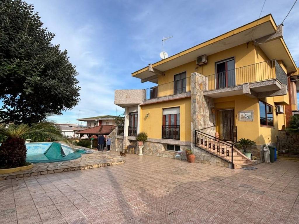 Villa a Giugliano in campania in Via Lago Patria - Foto 3
