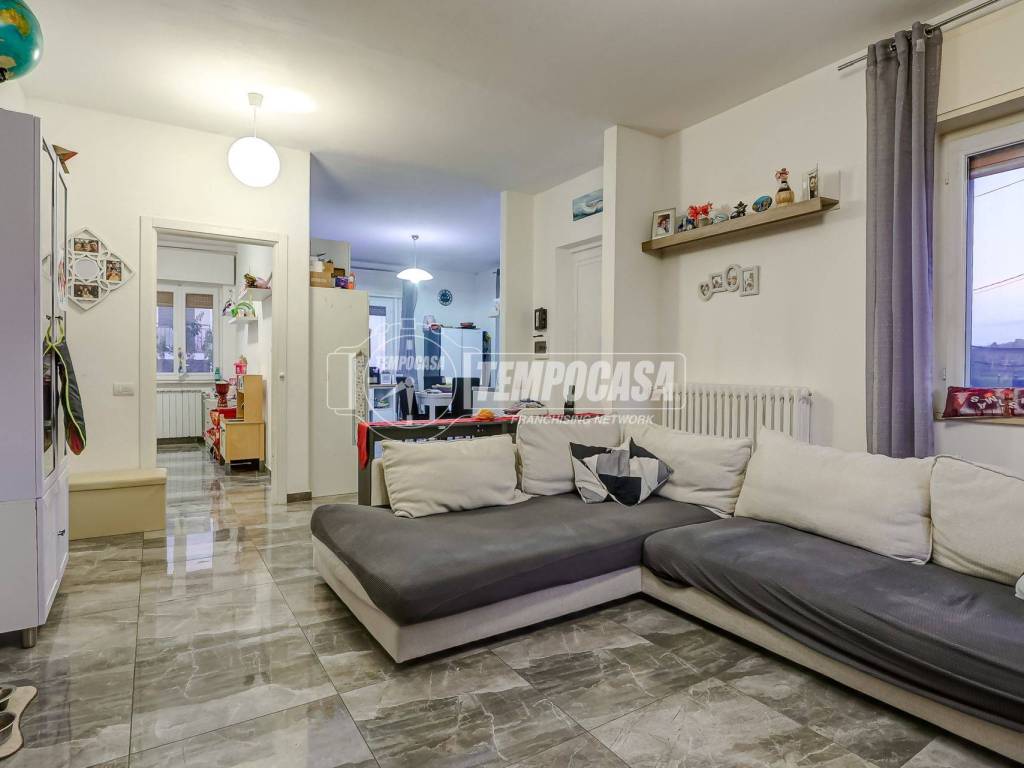 Appartamento a Borgo ticino in Via Benedetto Croce - Foto 5