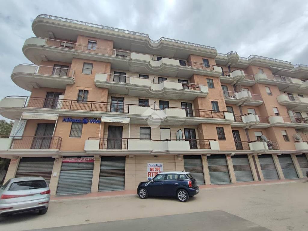 Appartamento a Foggia in Viale Ignazio d'Addedda, 45 - Foto 2