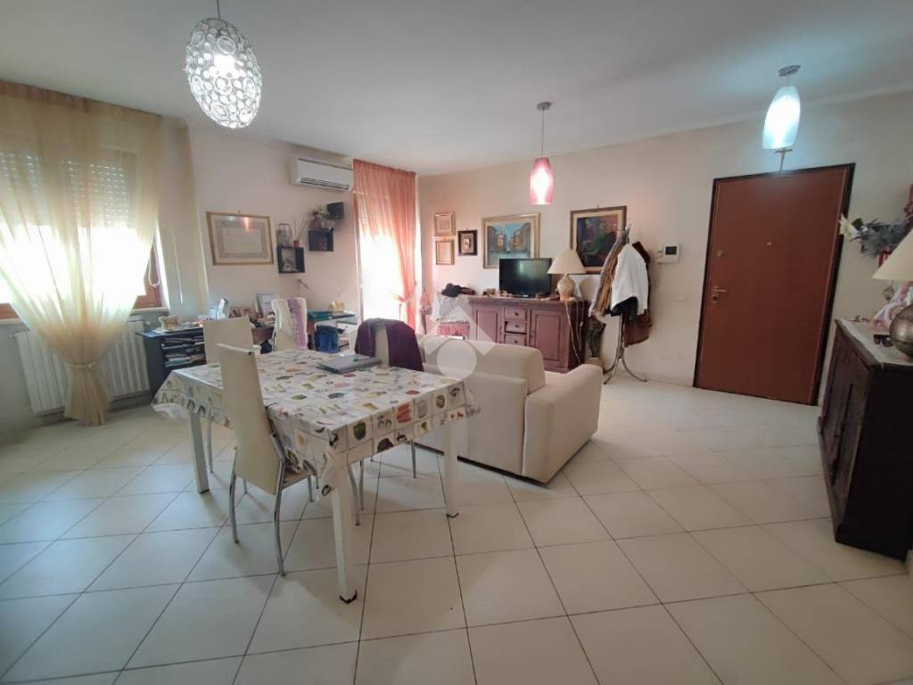 Appartamento a Foggia in Viale Ignazio d'Addedda, 45 - Foto 3