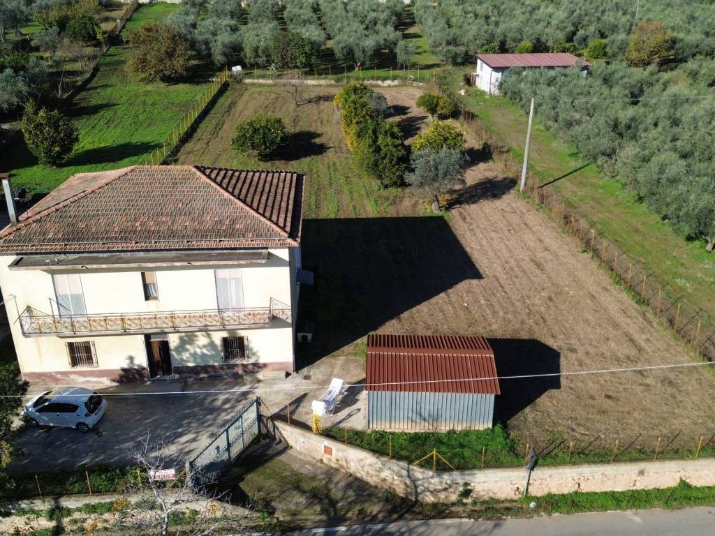 Rustico / casale a Campagna in Via Giovanni Falcone, 9 - Foto 2